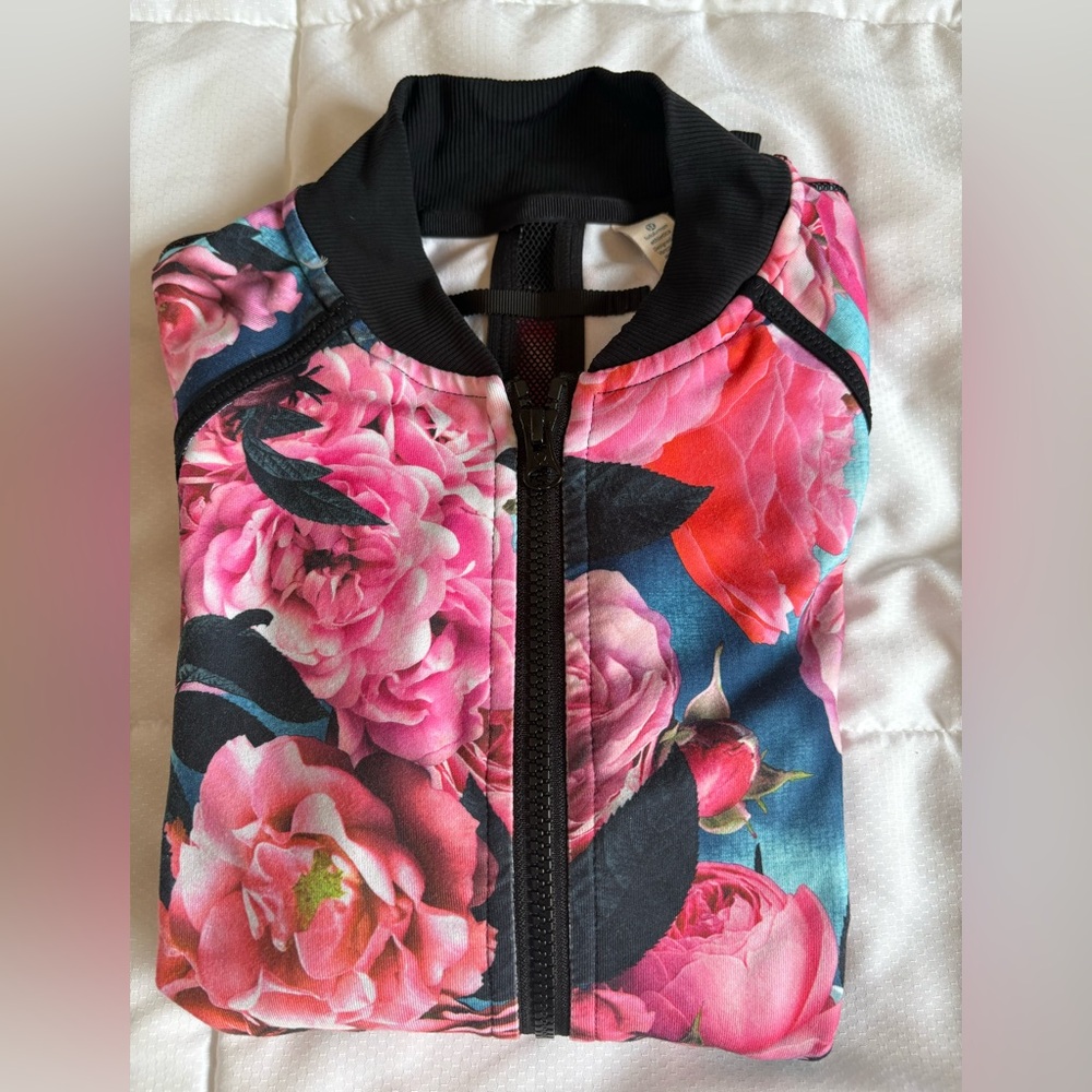 Lululemon Athletica Om Me Home Jacket Secret Garden Women’s Size 4